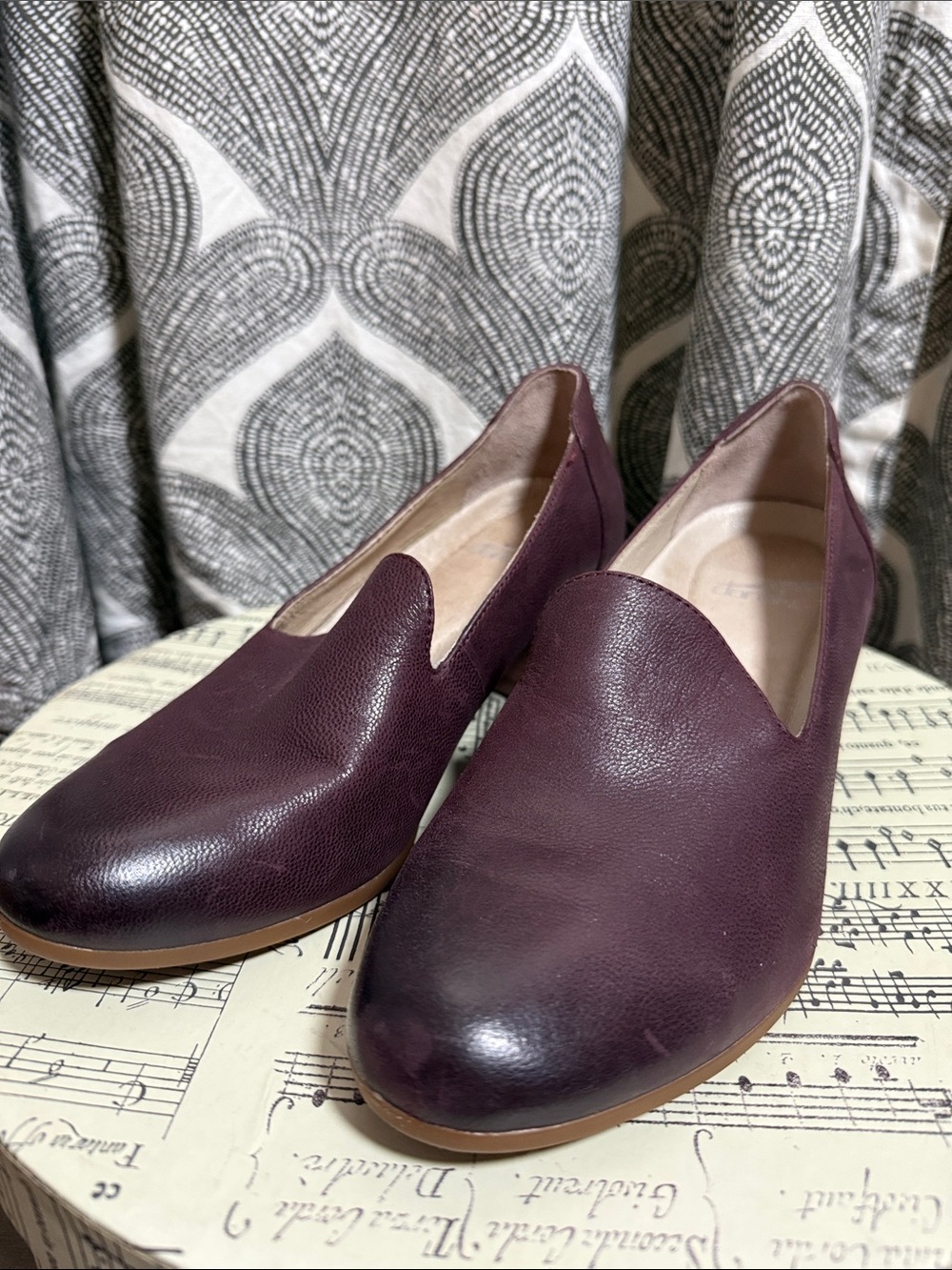 Dansko Burgundy Leather Block Heel Loafers – Women’s Size 36 (US 6)